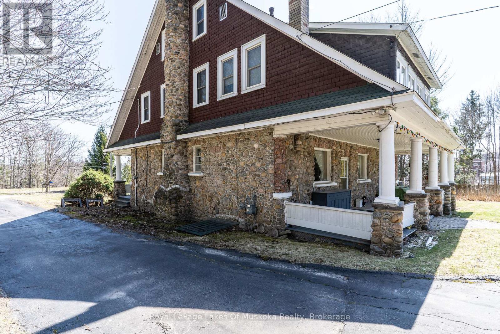 21 King Street, Huntsville, Ontario  P1H 1X6 - Photo 37 - X12141506