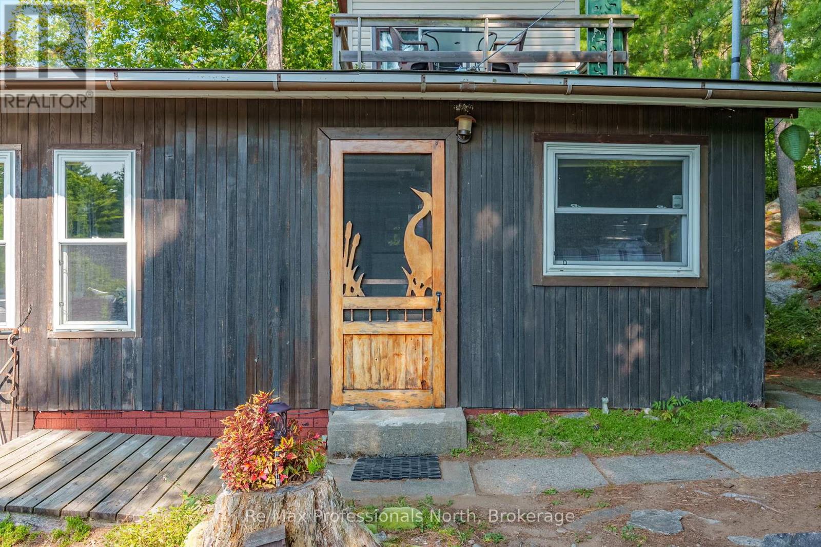 1118 Tomingas Road, Gravenhurst, Ontario  P1P 0G3 - Photo 29 - X12141545