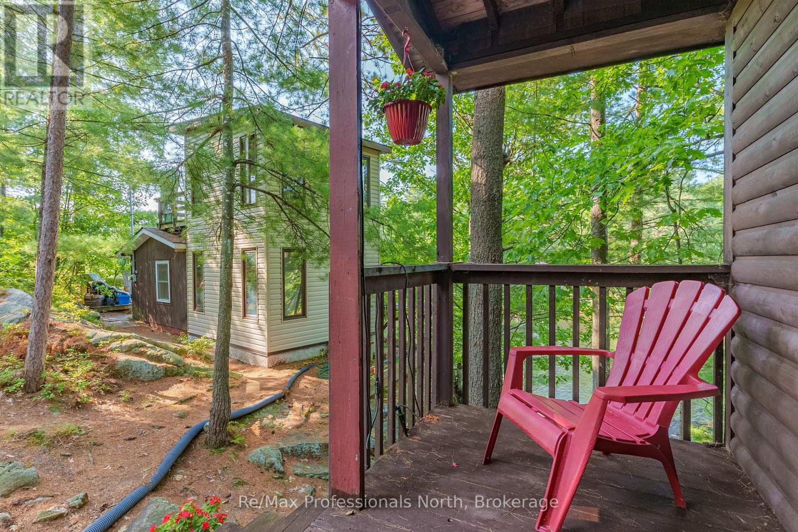 1118 Tomingas Road, Gravenhurst, Ontario  P1P 0G3 - Photo 35 - X12141545
