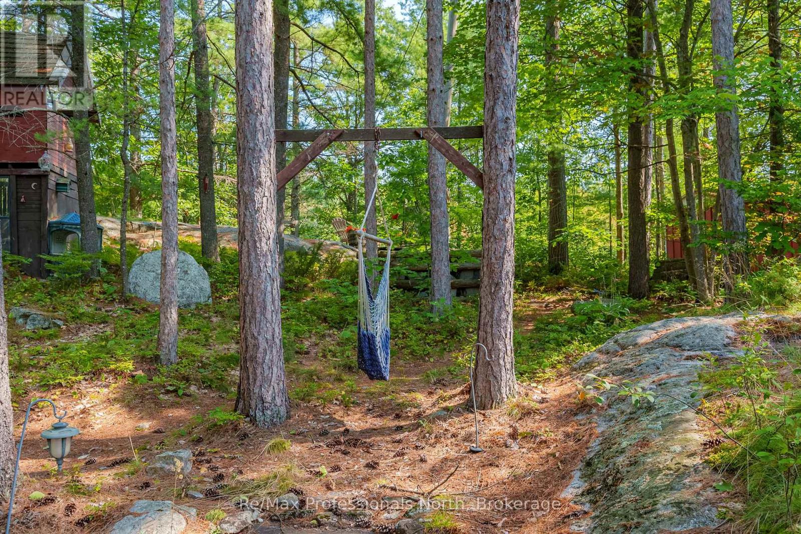 1118 Tomingas Road, Gravenhurst (Muskoka (S)), Ontario  P1P 0G3 - Photo 39 - X12141545