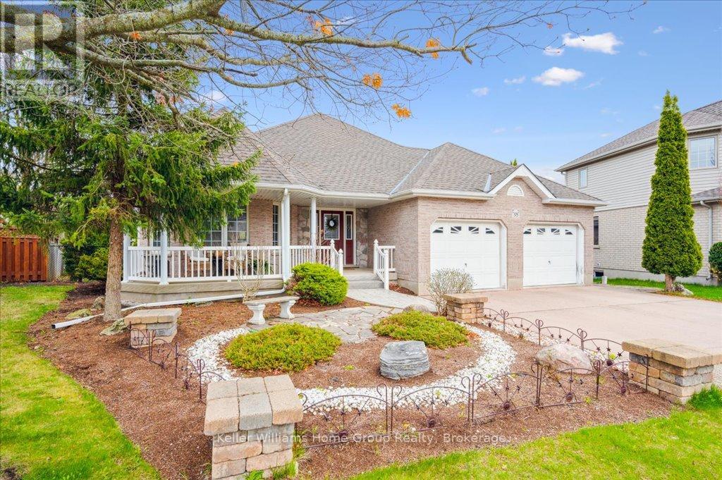 38 Oakridge Crescent, Guelph (Pineridge/westminster Woods), Ontario  N1L 1J3 - Photo 2 - X12141582