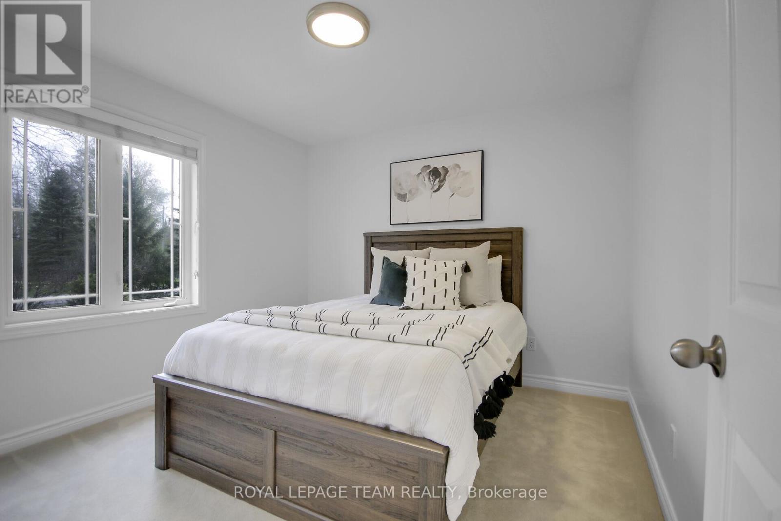 5719 Stuewe Drive, Ottawa, Ontario  K4M 1L2 - Photo 24 - X12141428