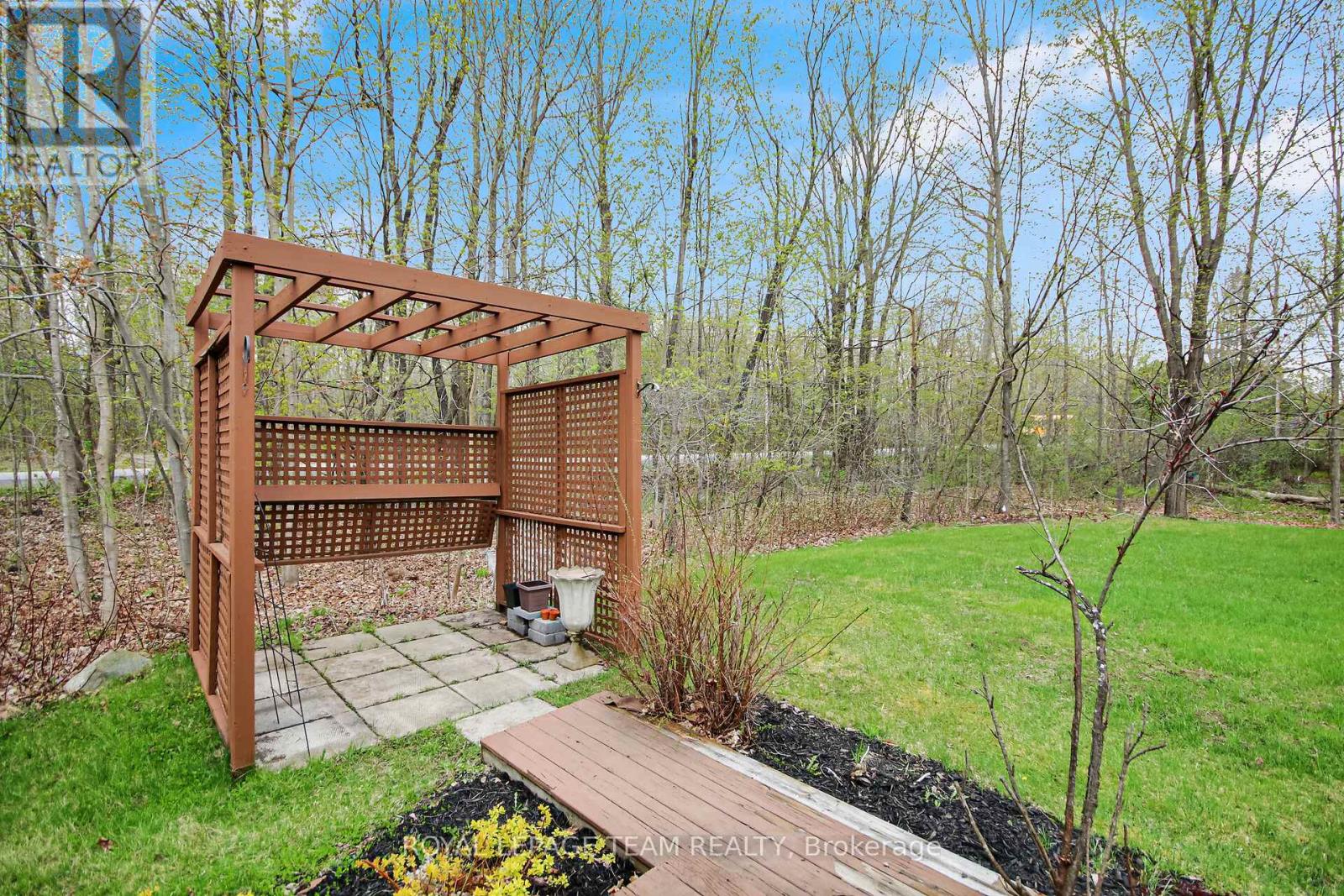 5719 Stuewe Drive, Ottawa, Ontario  K4M 1L2 - Photo 38 - X12141428