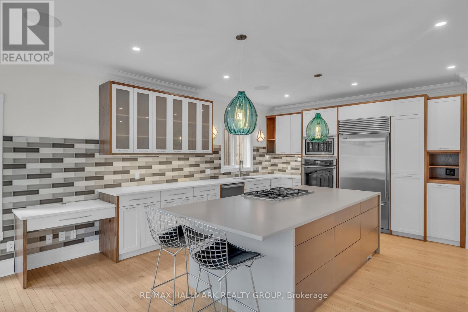 221 Bradford Street, Ottawa, Ontario  K2B 5Z5 - Photo 13 - X12141501