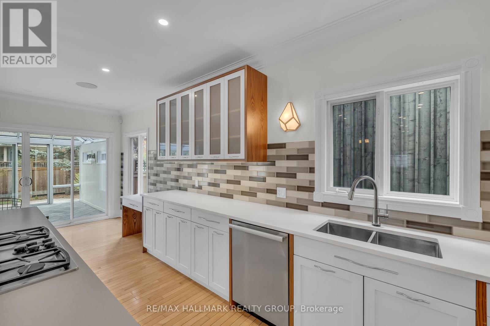 221 Bradford Street, Ottawa, Ontario  K2B 5Z5 - Photo 14 - X12141501