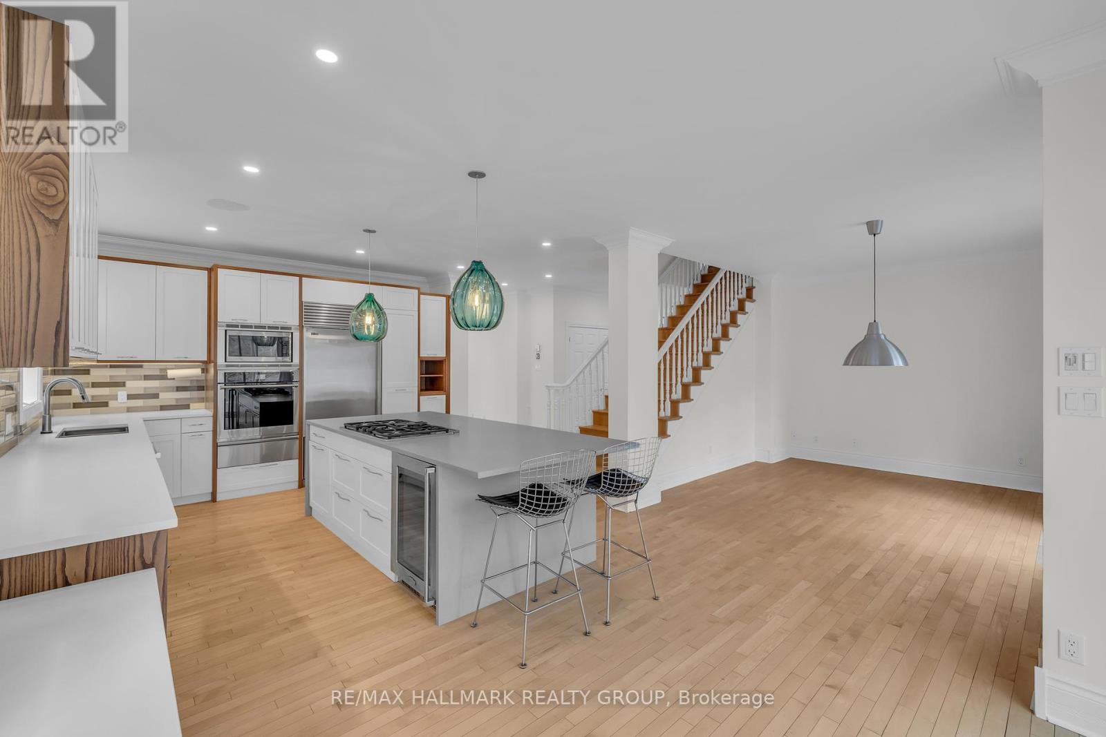 221 Bradford Street, Ottawa, Ontario  K2B 5Z5 - Photo 17 - X12141501
