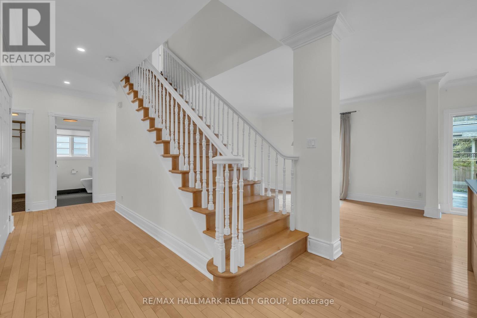 221 Bradford Street, Ottawa, Ontario  K2B 5Z5 - Photo 27 - X12141501