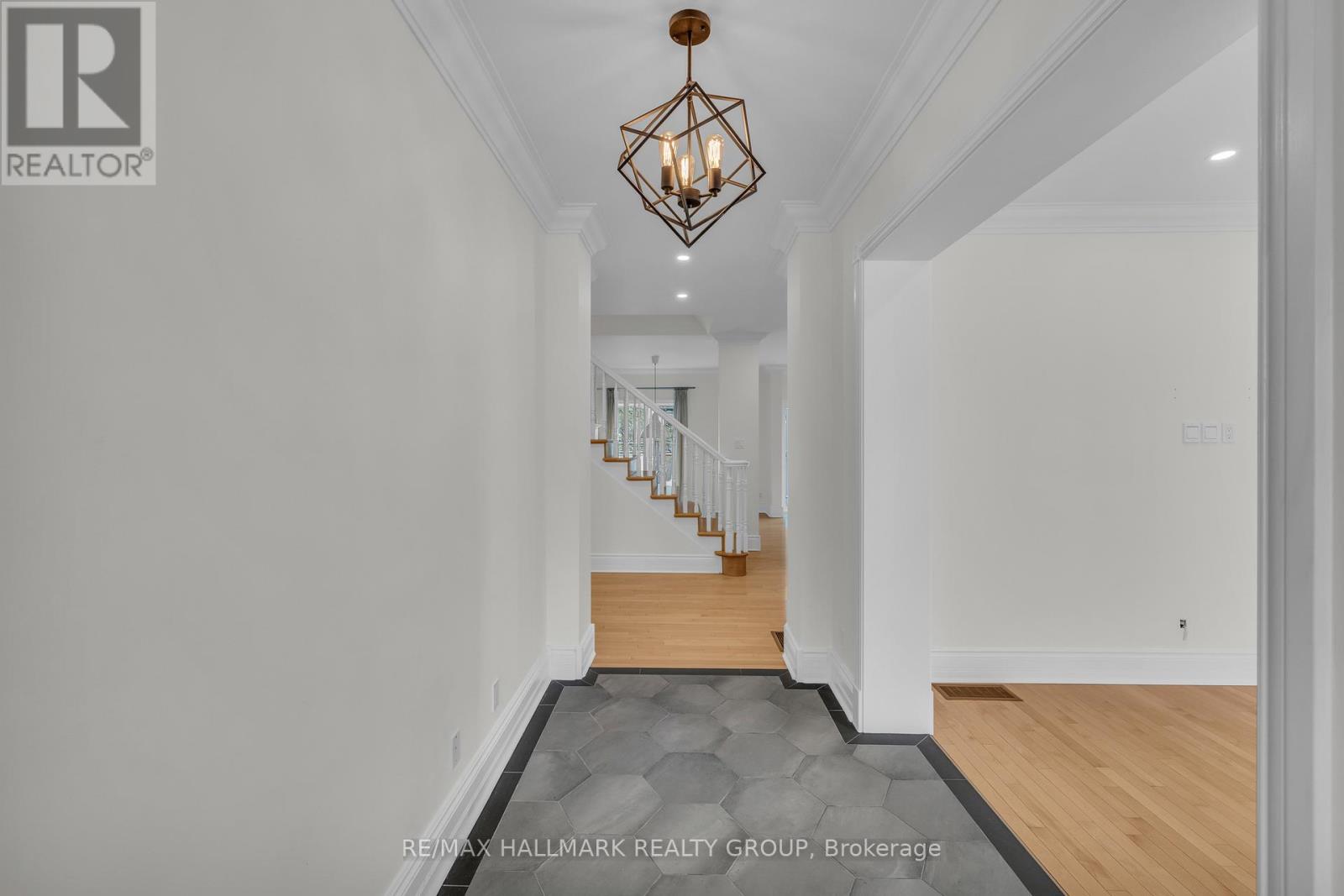 Property at 221 BRADFORD STREET image 3