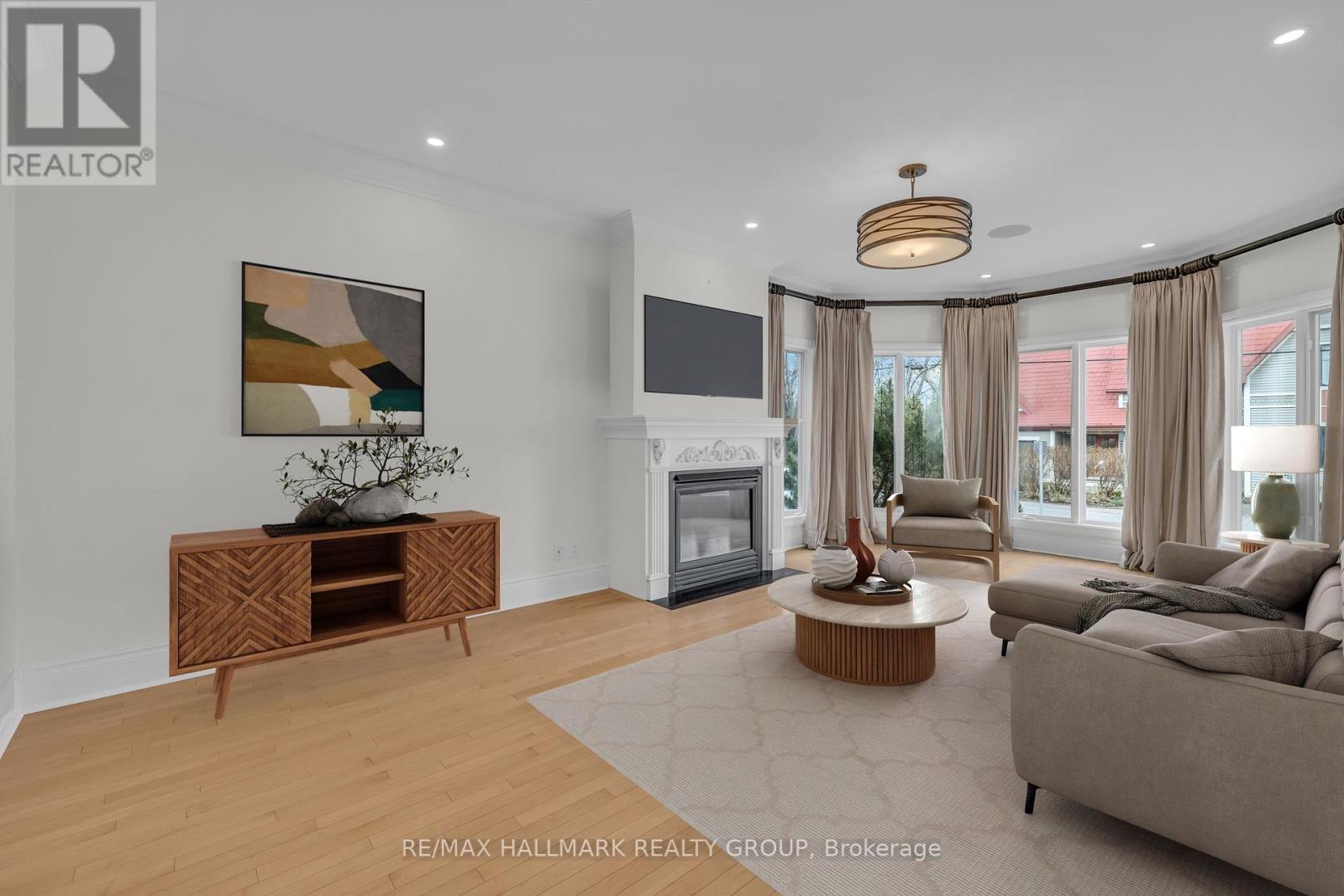 Property at 221 BRADFORD STREET image 4