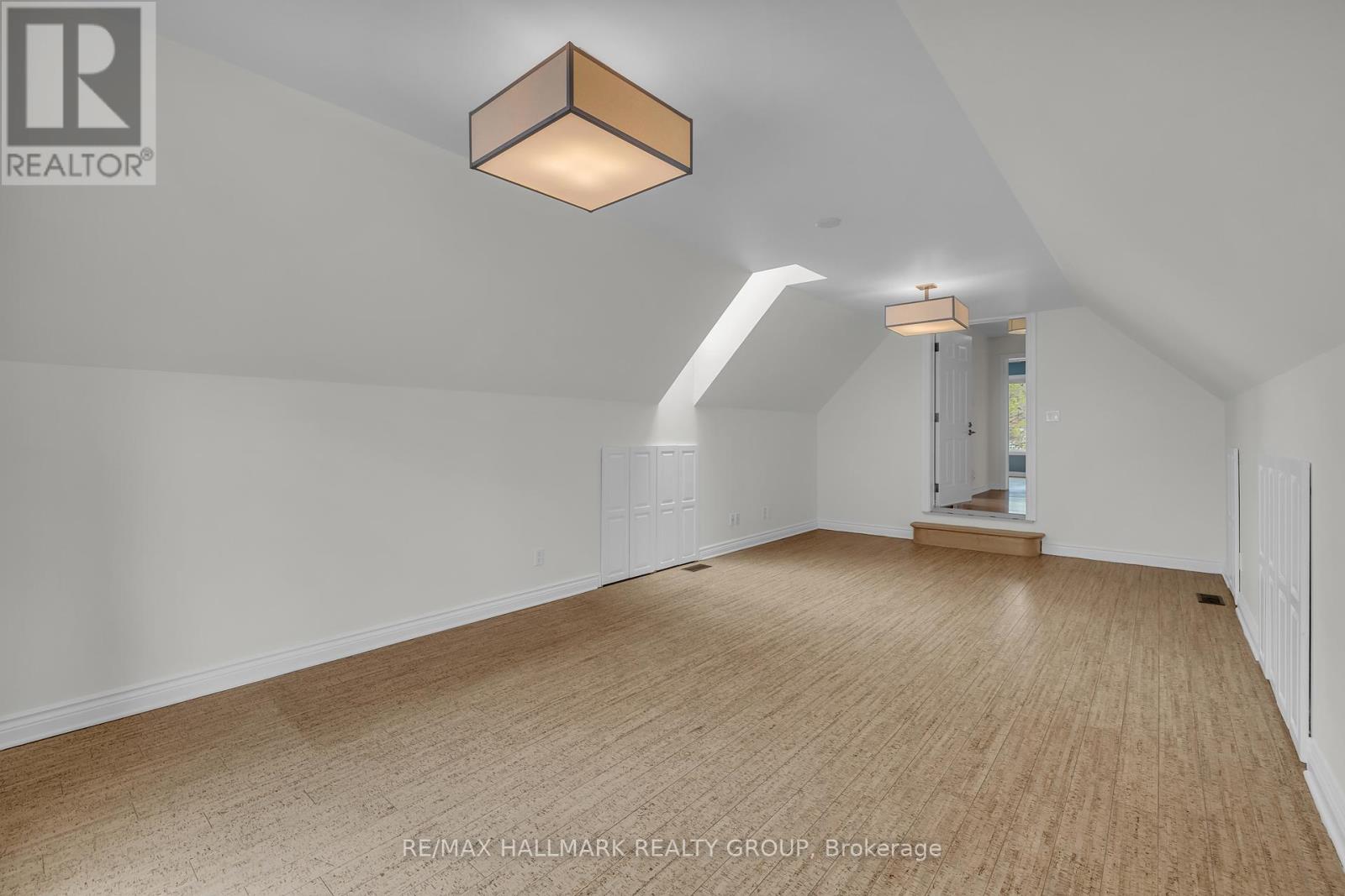 221 Bradford Street, Ottawa, Ontario  K2B 5Z5 - Photo 43 - X12141501