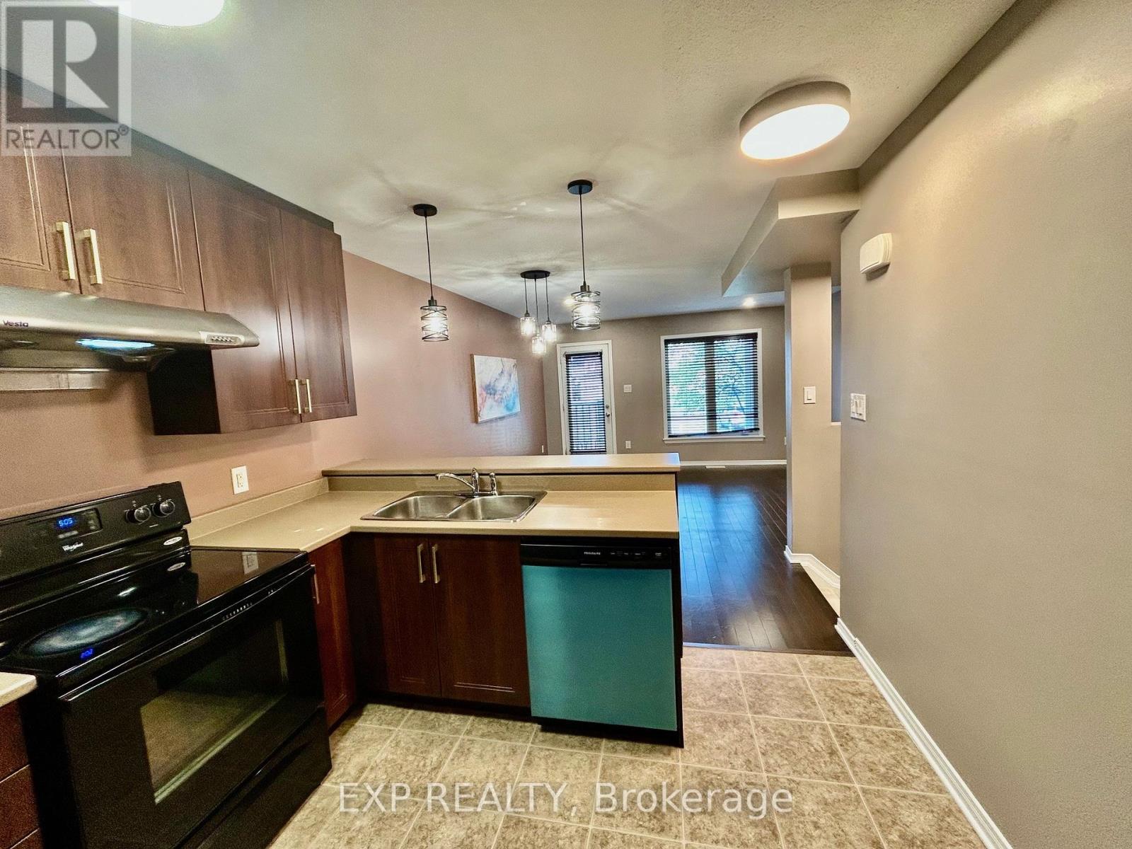 208 Shanly Private, Ottawa, Ontario  K2J 5X6 - Photo 13 - X12141519