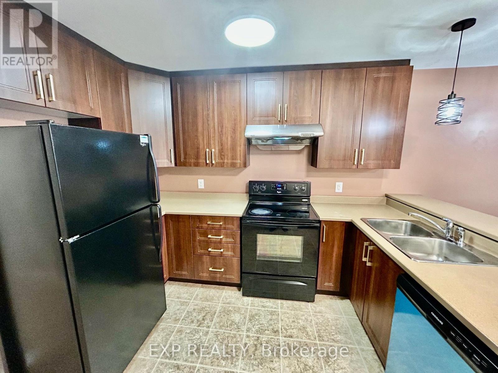 208 Shanly Private, Ottawa, Ontario  K2J 5X6 - Photo 14 - X12141519