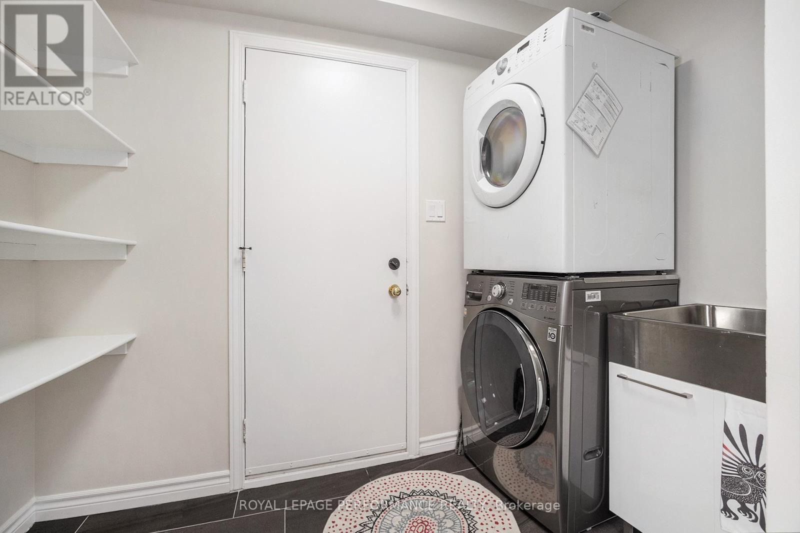56 Ipswich Terrace, Ottawa, Ontario  K2K 2R3 - Photo 11 - X12141543
