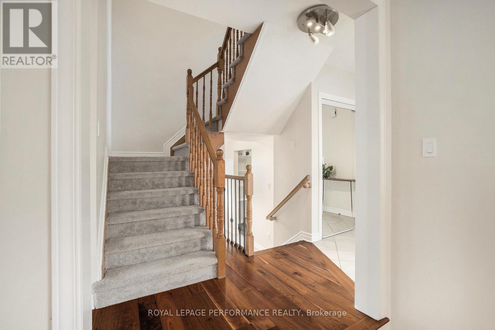 56 Ipswich Terrace, Ottawa, Ontario  K2K 2R3 - Photo 29 - X12141543