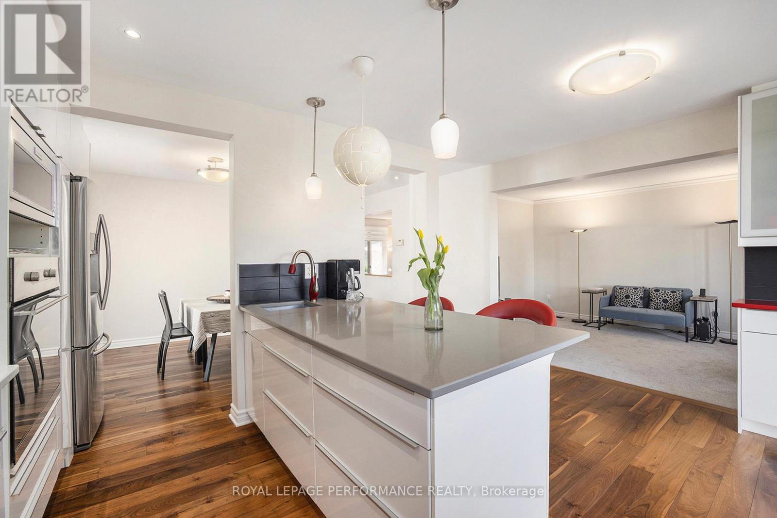 56 Ipswich Terrace, Ottawa, Ontario  K2K 2R3 - Photo 8 - X12141543
