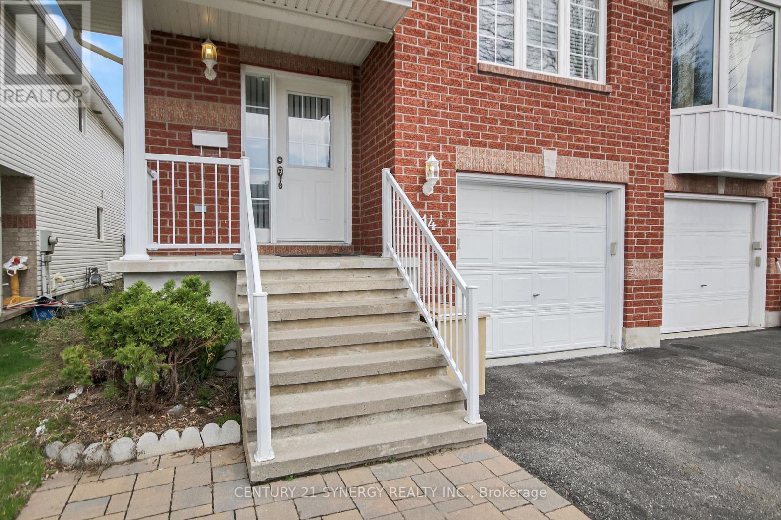 Property at 14 SPLINTER CRESCENT image 5