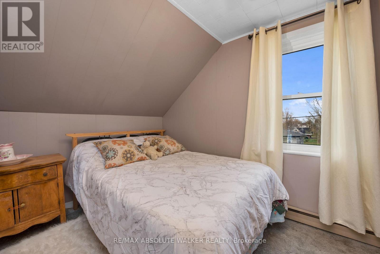 174 Munro Street, Carleton Place, Ontario  K7C 1H1 - Photo 15 - X12141583