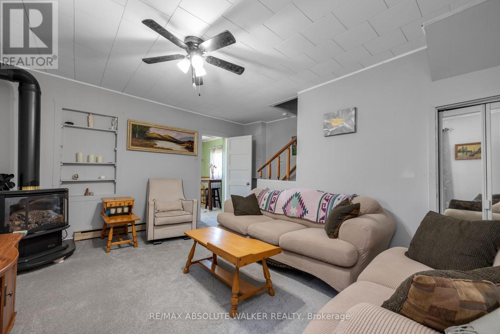 Property at 174 MUNRO STREET image 5