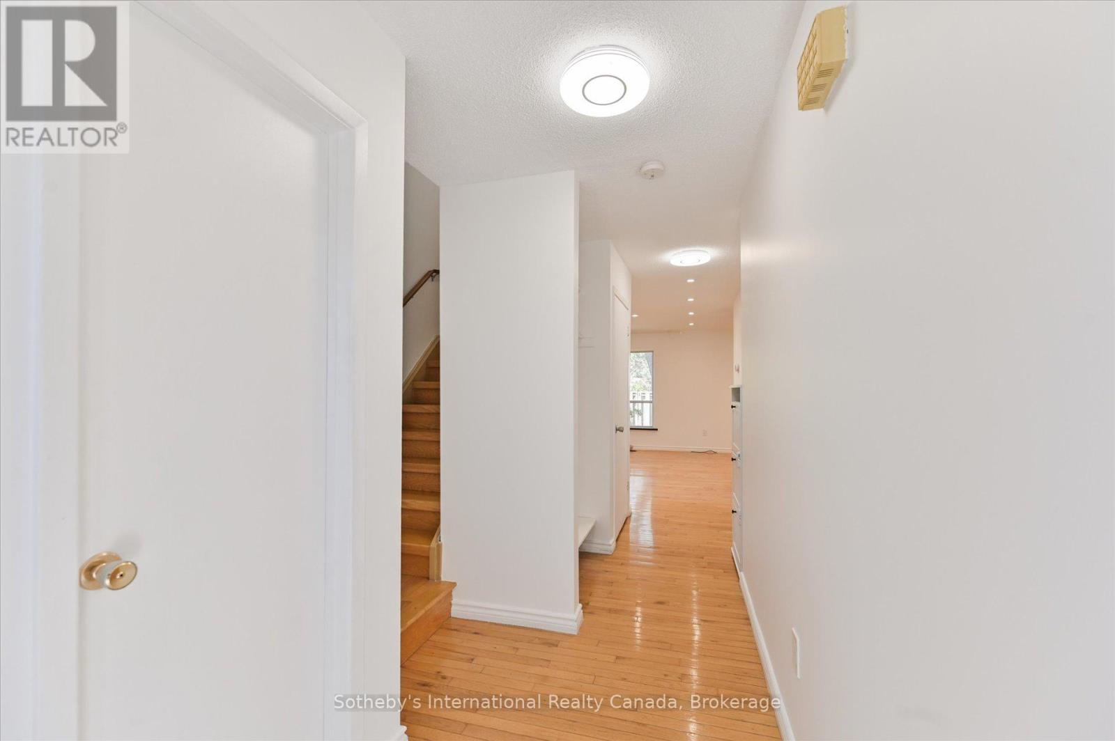 18 - 3500 Glen Erin Drive, Mississauga, Ontario  L5L 1W6 - Photo 4 - W12141463