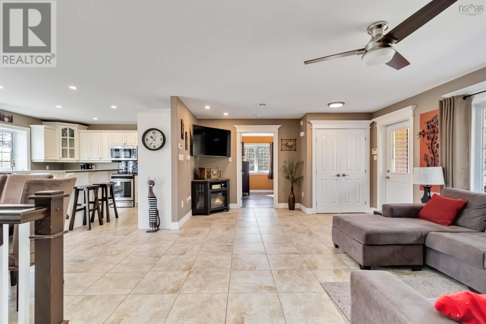74 Deerhurst Lane, Beaver Bank, Nova Scotia  B4E 3J4 - Photo 11 - 202506852