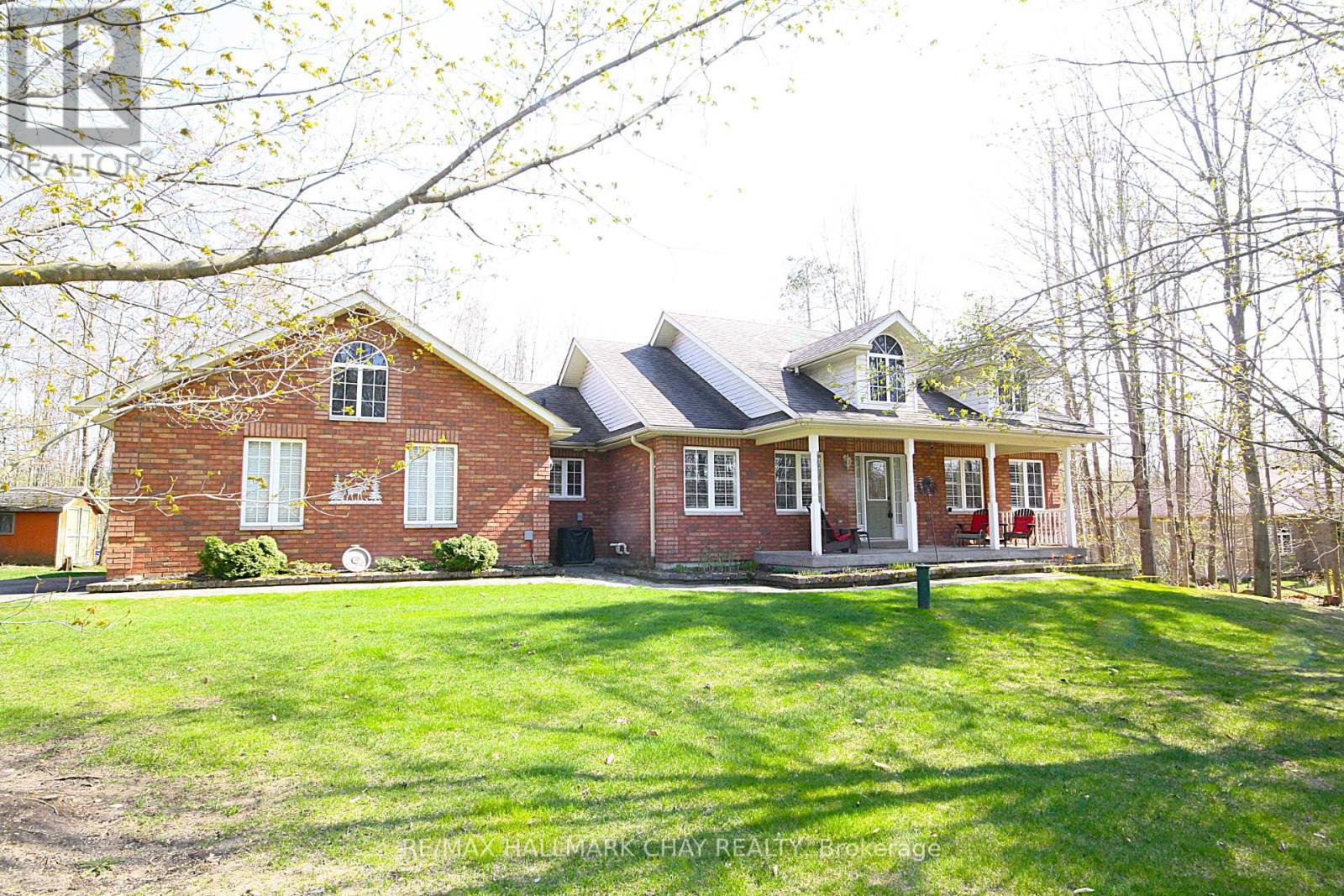 Property at 2 PINEVIEW DRIVE image 1
