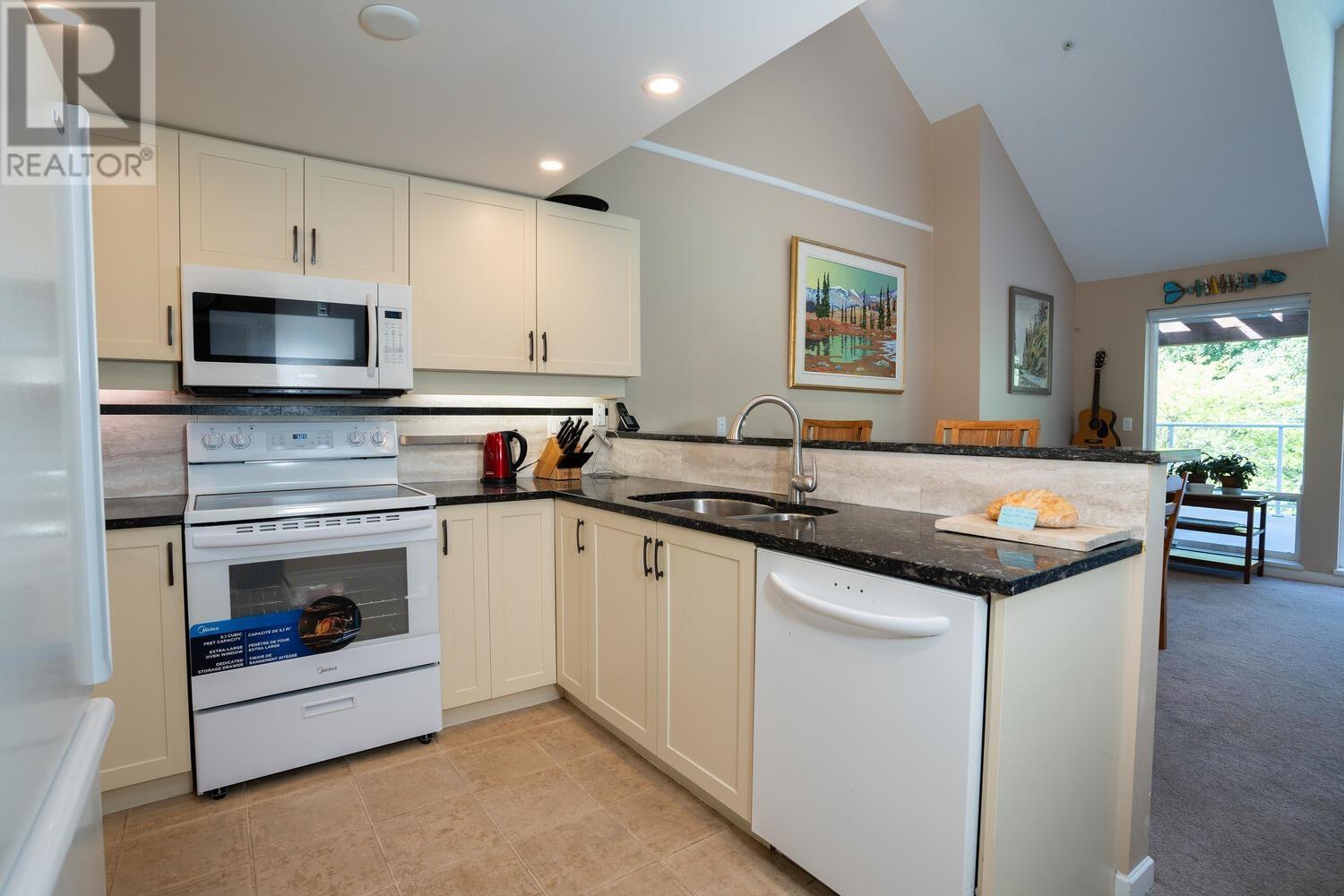 323 1120 Tsatsu Shores Drive, Delta, British Columbia  V4M 4G3 - Photo 14 - R2991685