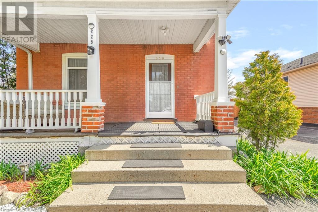 Property at 225 CHARING CROSS Street image 4