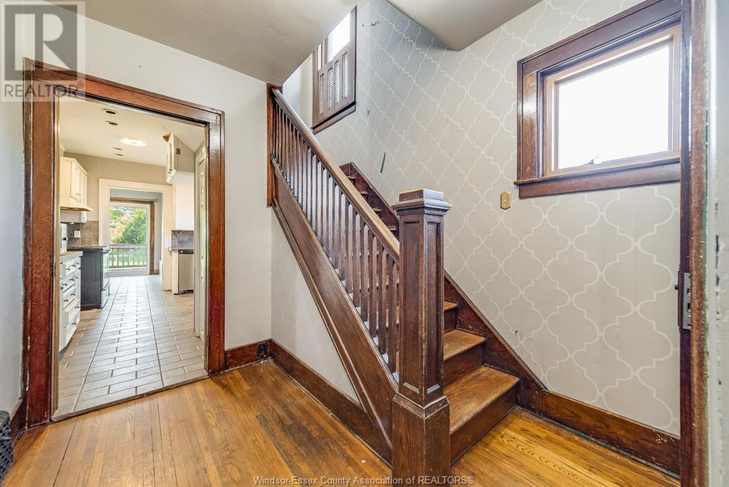 Property at 831 SAINT MARYS image 5
