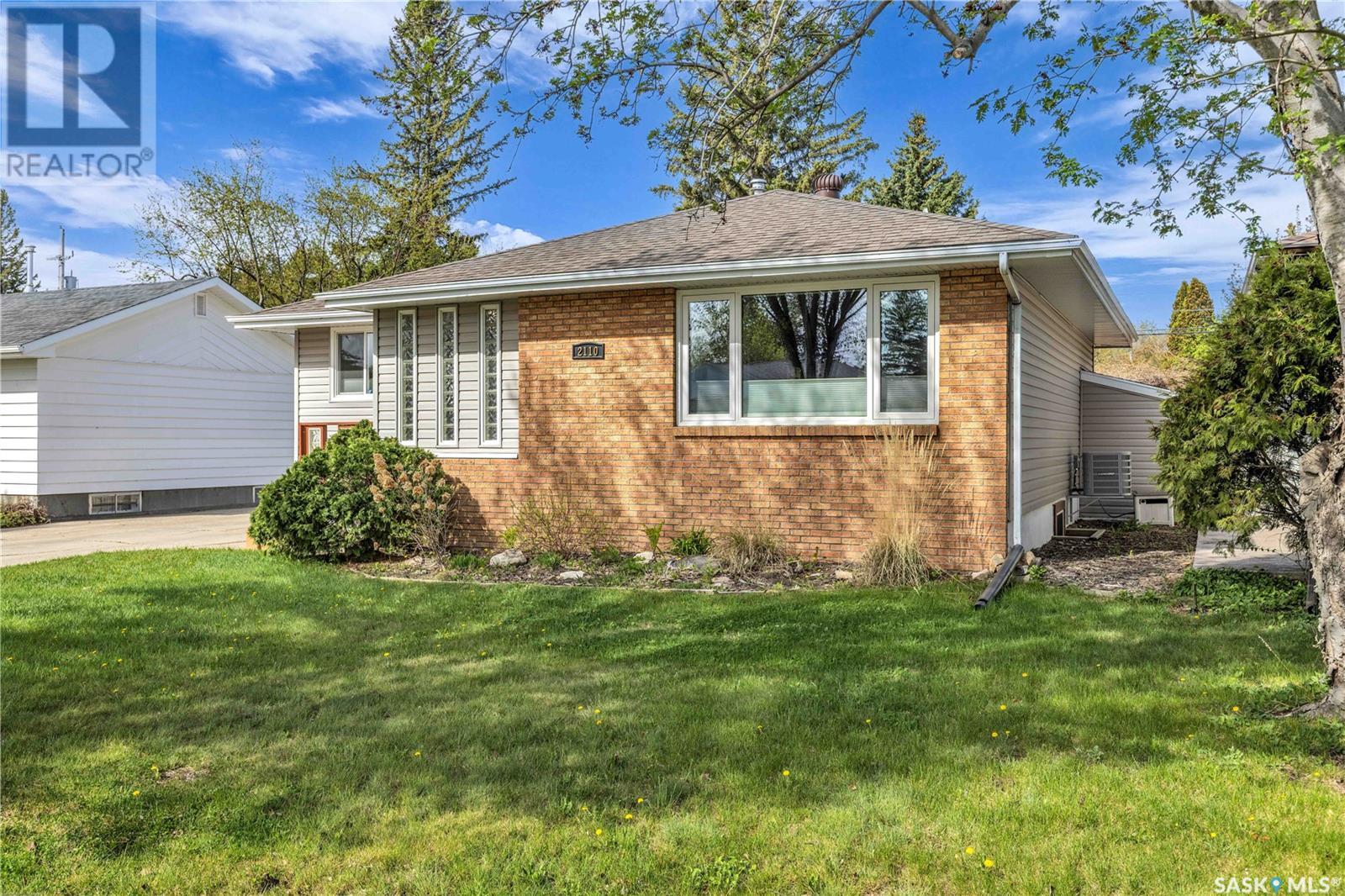 Property at 2110 Cairns AVENUE image 3