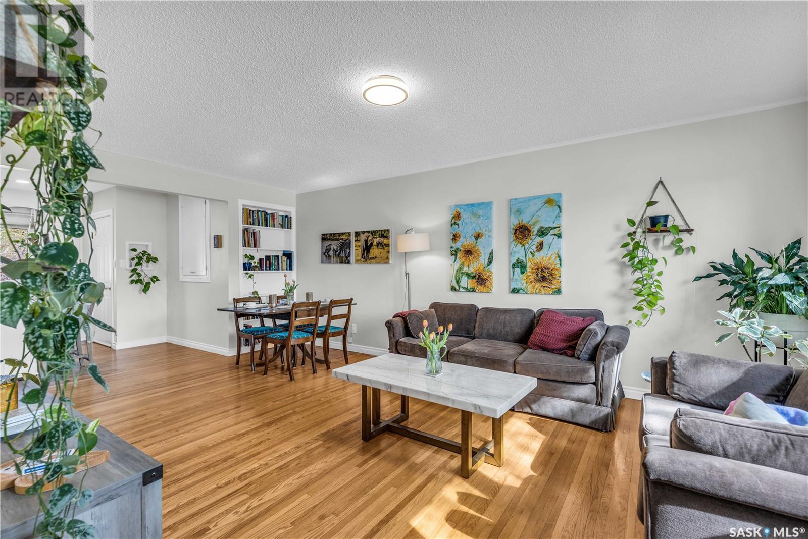 Property at 2110 Cairns AVENUE image 5