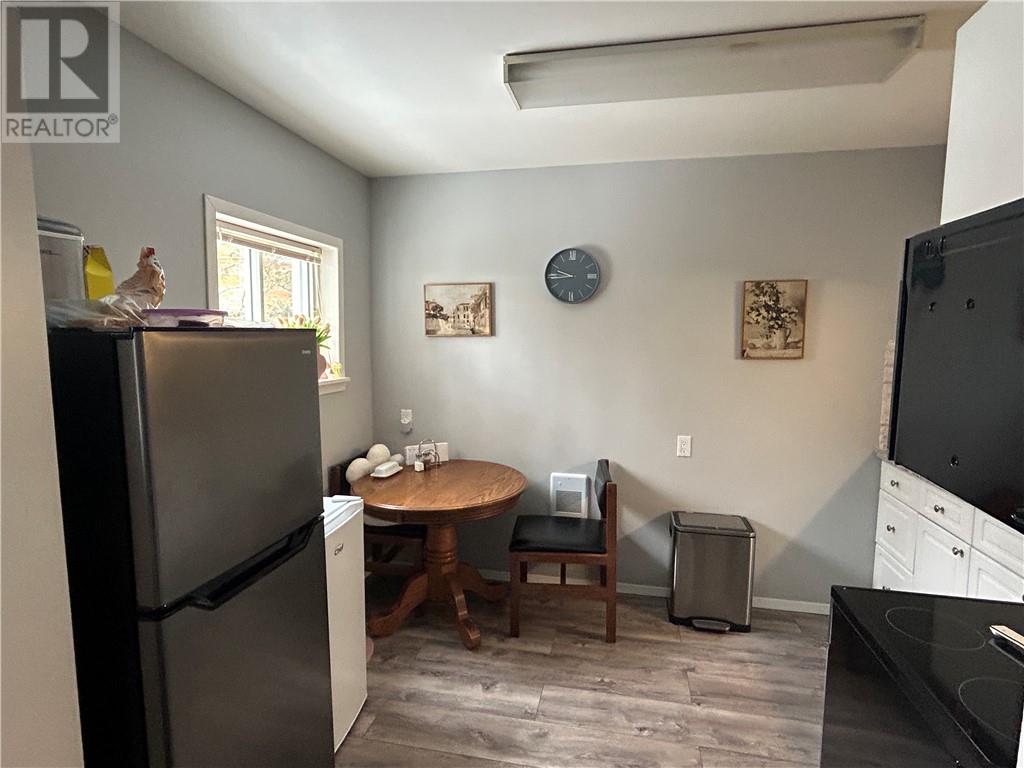 83 Robinson Street W, Little Current, Ontario  P0P 1K0 - Photo 16 - 2121388