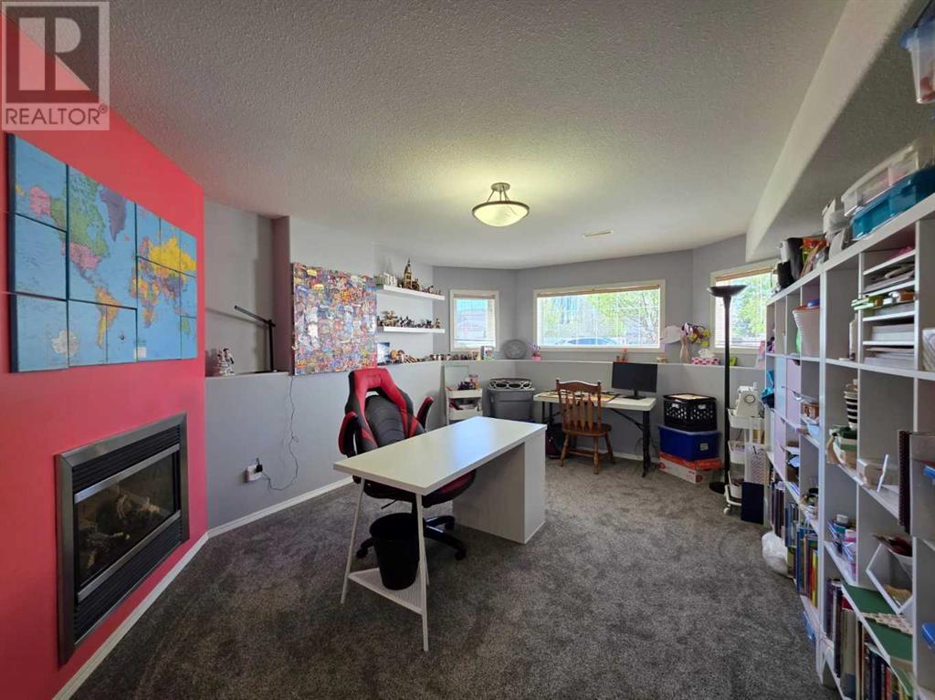 43 Mt Blakiston Road W, Lethbridge, Alberta  T1K 6P9 - Photo 36 - A2217886