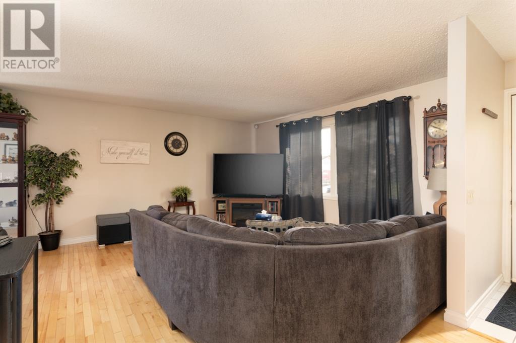 Property at 169 Beale Crescent image 2