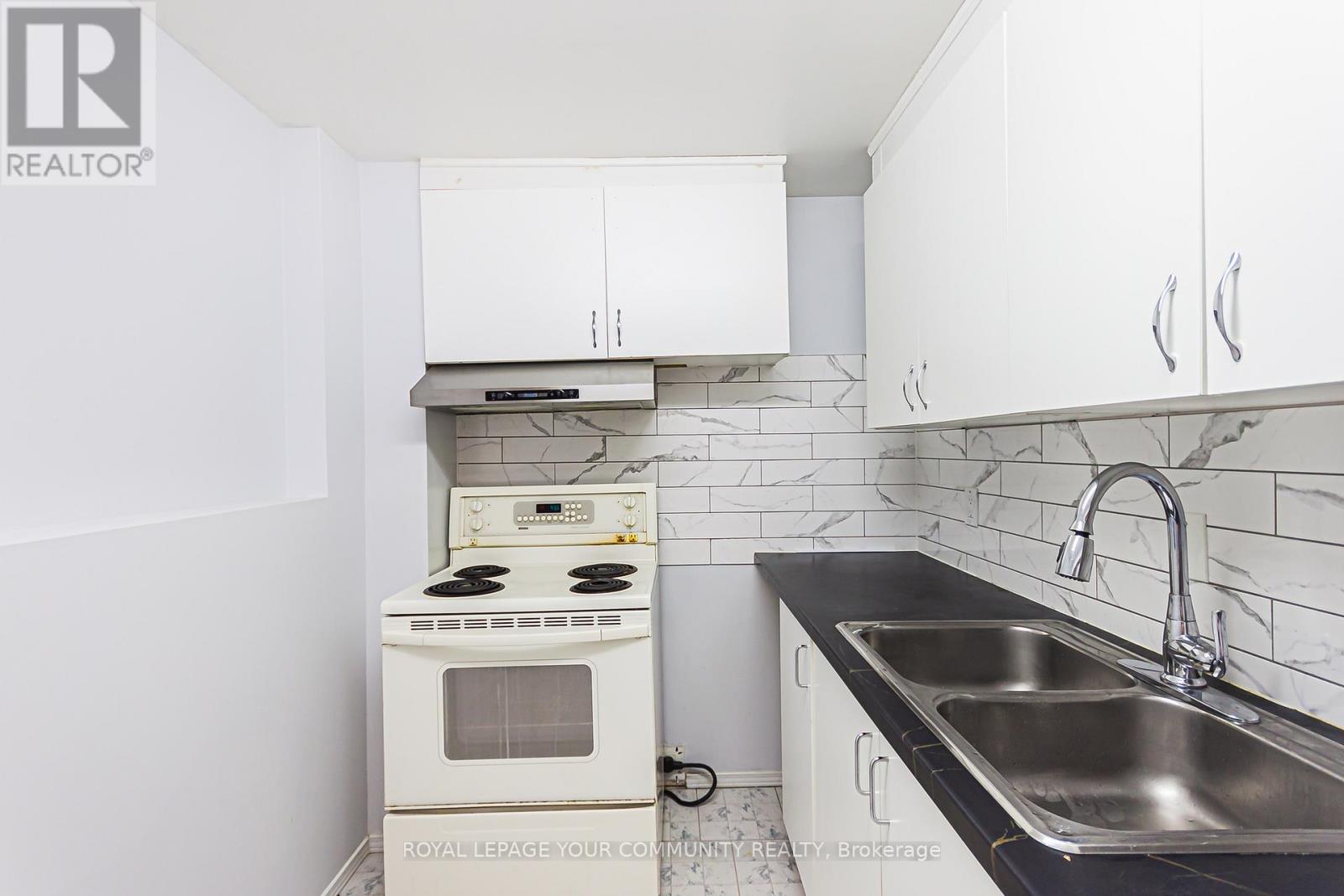 Bsmt - 19 Boyes Court, Ajax (Northwest Ajax), Ontario  L1T 4E5 - Photo 12 - E12075647