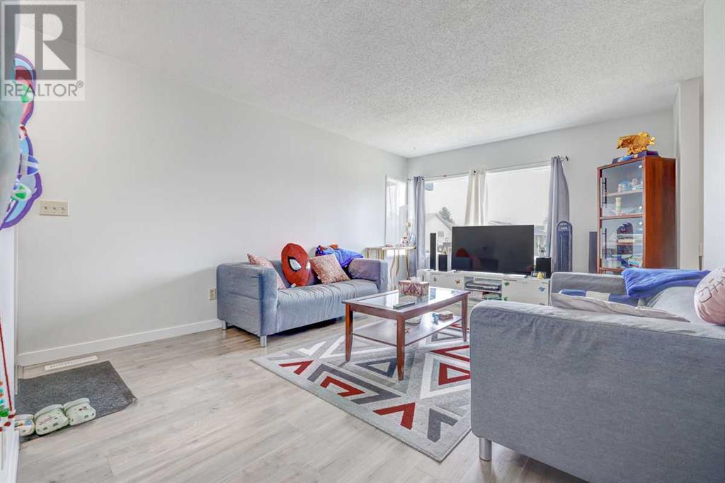 61 Aberdare Crescent Ne, Calgary, Alberta  T2A 6T5 - Photo 6 - A2208386