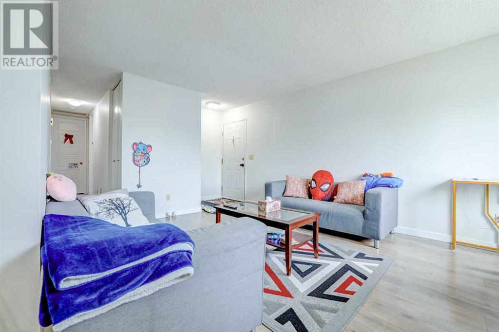 61 Aberdare Crescent Ne, Calgary, Alberta  T2A 6T5 - Photo 4 - A2208386