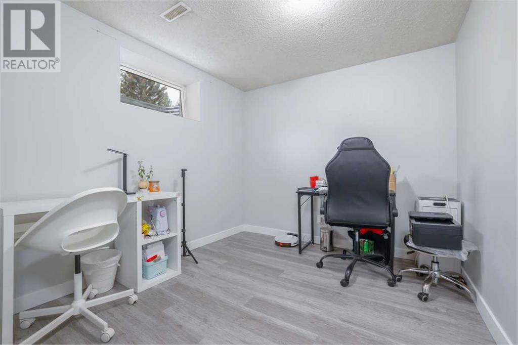 61 Aberdare Crescent Ne, Calgary, Alberta  T2A 6T5 - Photo 24 - A2208386