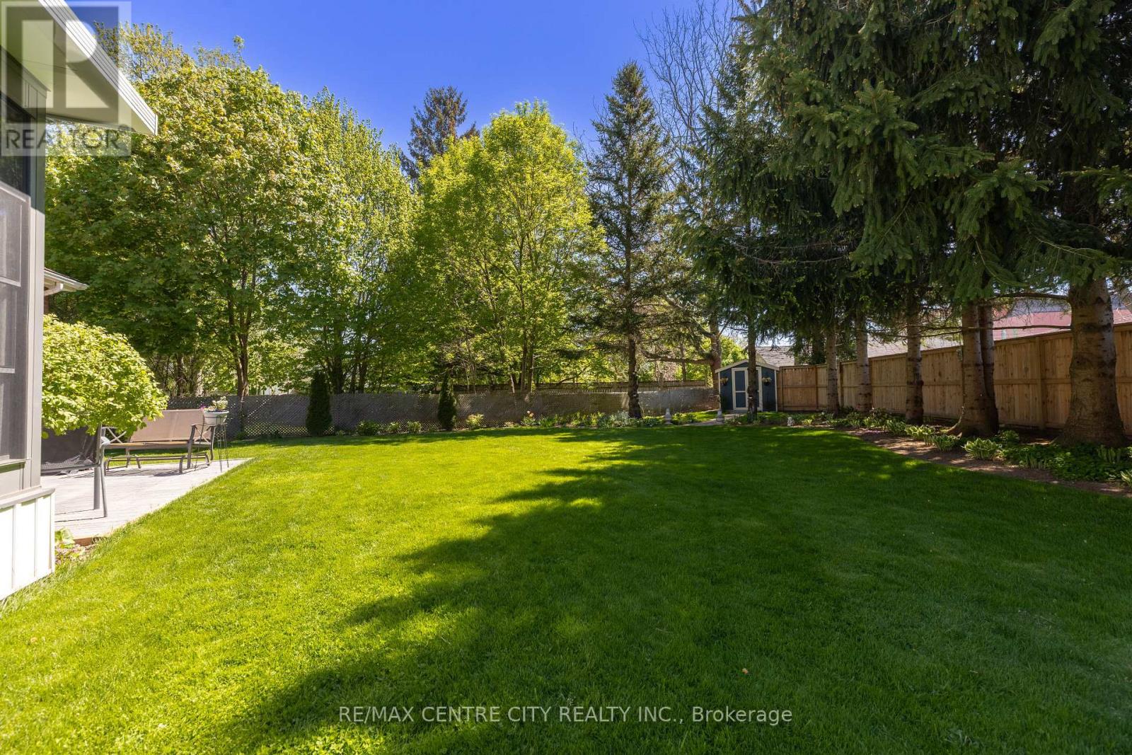 32 Dieppe Drive, St. Thomas, Ontario  N5R 4G7 - Photo 26 - X12101792