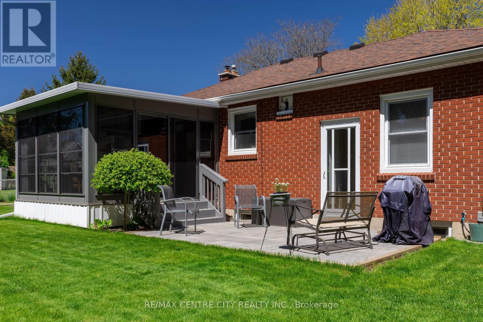 32 Dieppe Drive, St. Thomas, Ontario  N5R 4G7 - Photo 29 - X12101792