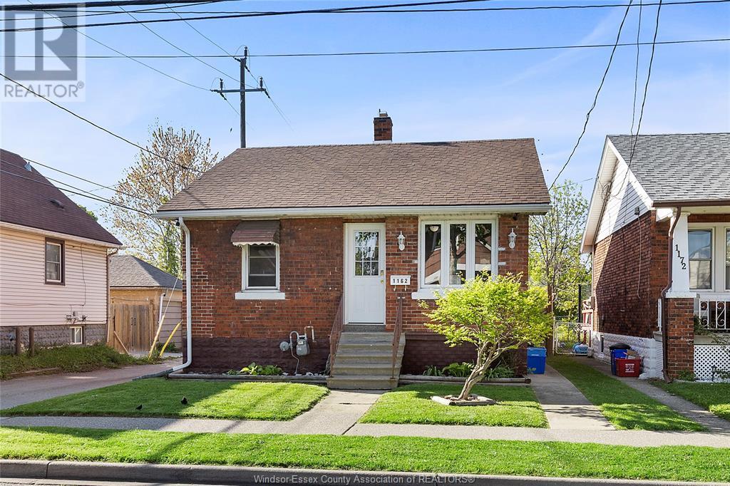 Property at 1162 SHEPHERD East image 3
