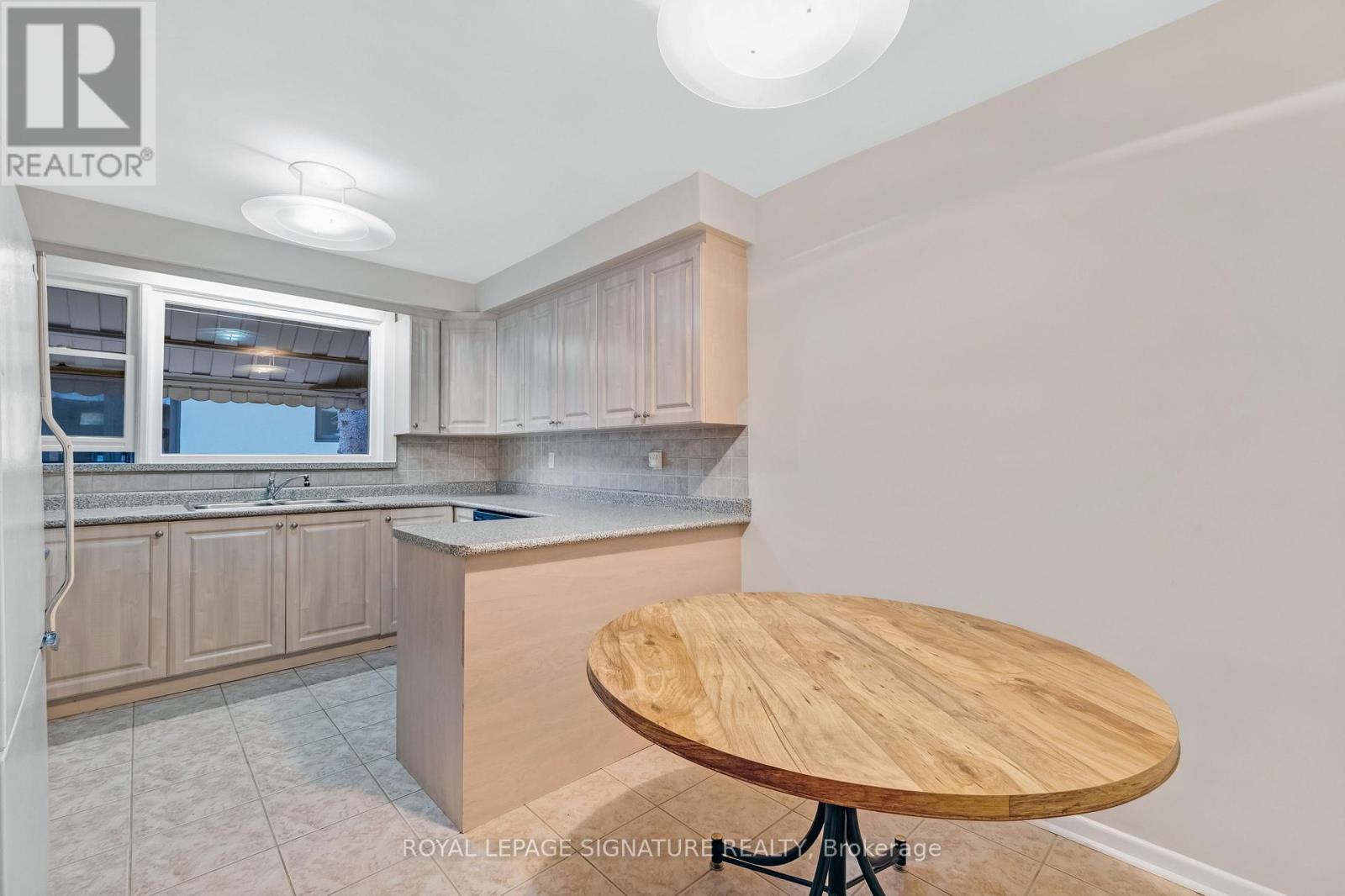 39 Viamede Crescent, Toronto, Ontario  M2K 2A7 - Photo 13 - C12141331