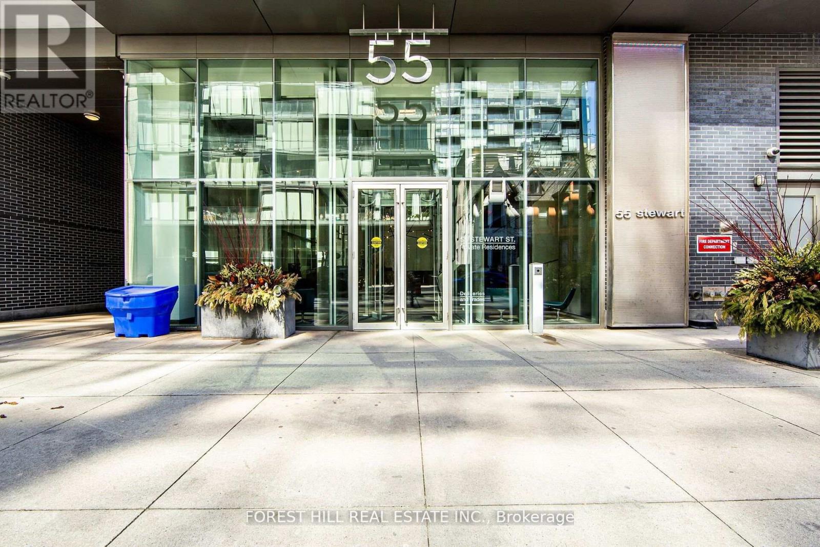 535 - 55 Stewart Street, Toronto, Ontario  M5V 2V1 - Photo 1 - C12141464