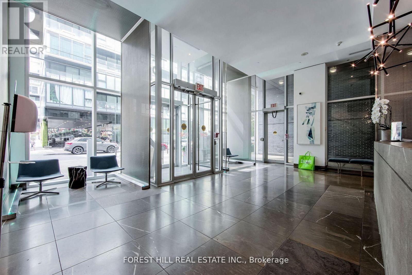 535 - 55 Stewart Street, Toronto, Ontario  M5V 2V1 - Photo 2 - C12141464