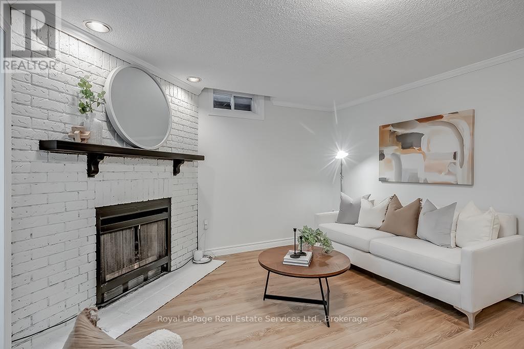 785 Miriam Crescent, Burlington, Ontario  L7S 2B7 - Photo 25 - W12137206