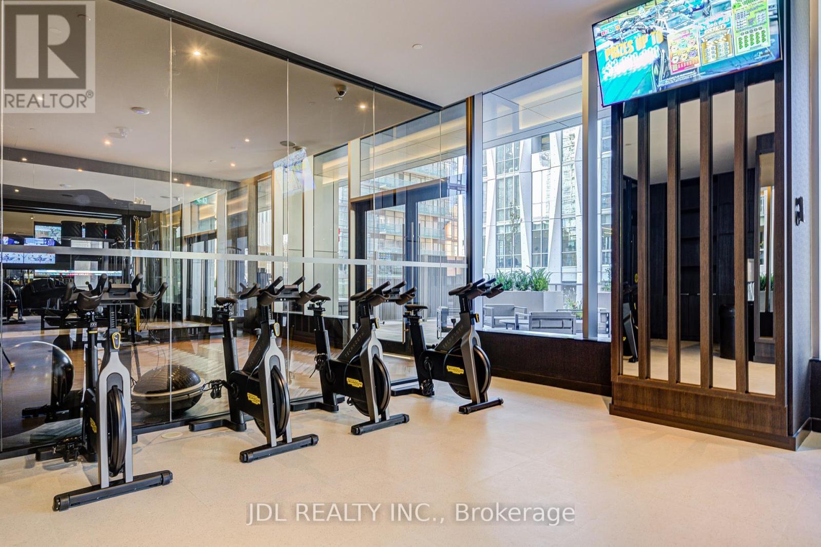 11 Yorkville Avenue, Toronto, Ontario  M4W 1L2 - Photo 17 - C12141513