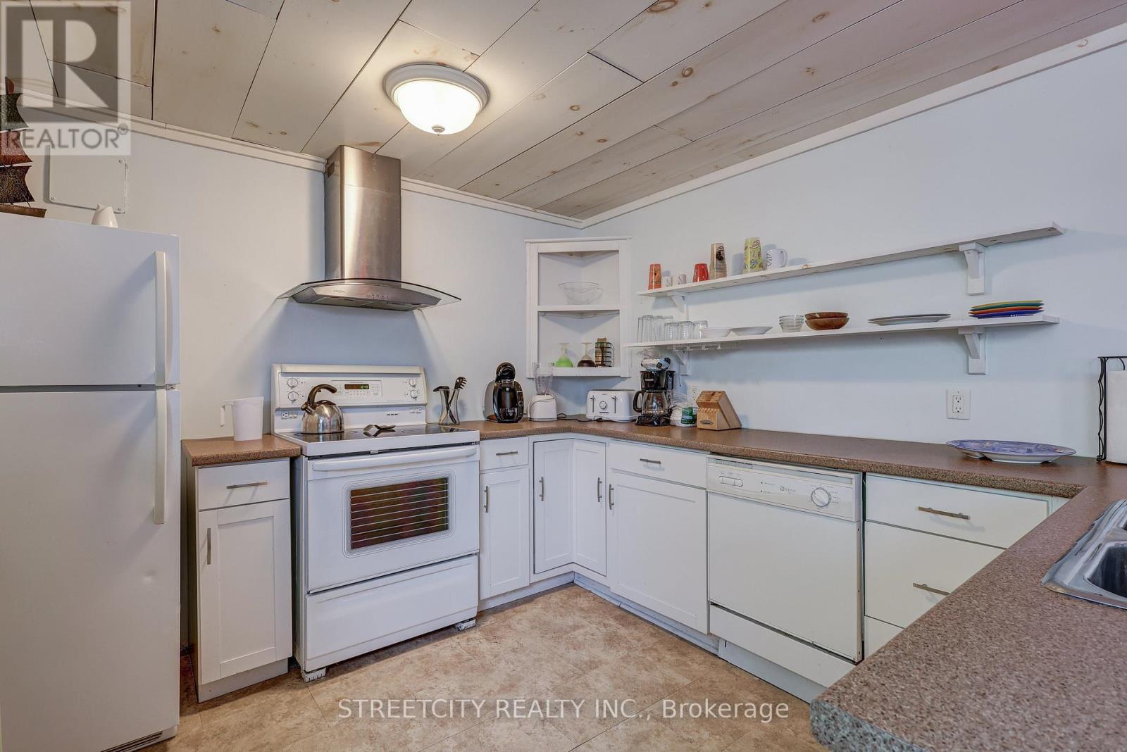 165 William Street, Central Elgin (Port Stanley), Ontario  N5L 1C7 - Photo 32 - X12141592