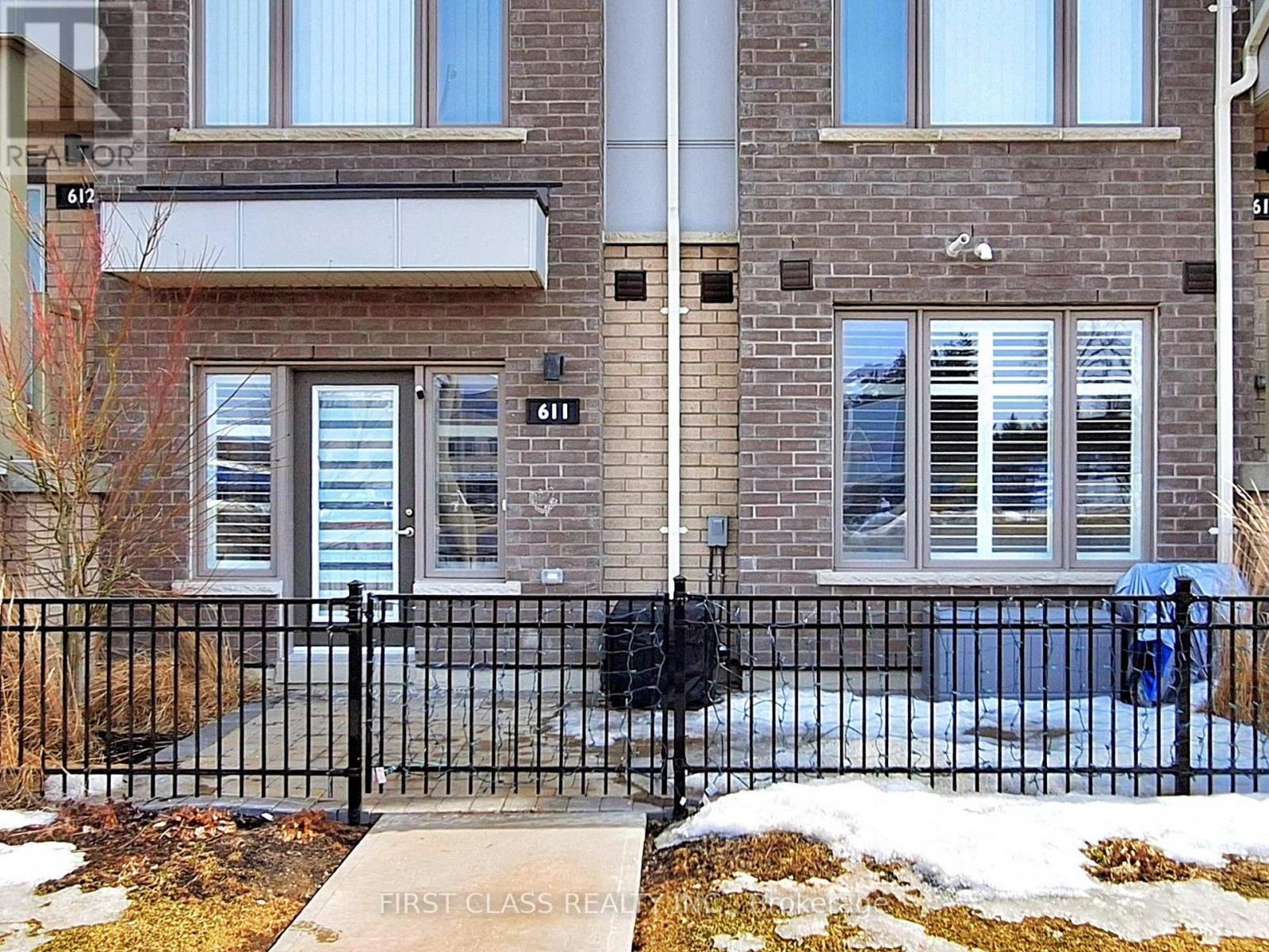 611 - 1525 Kingston Road, Pickering, Ontario  L1V 0E9 - Photo 2 - E12141437