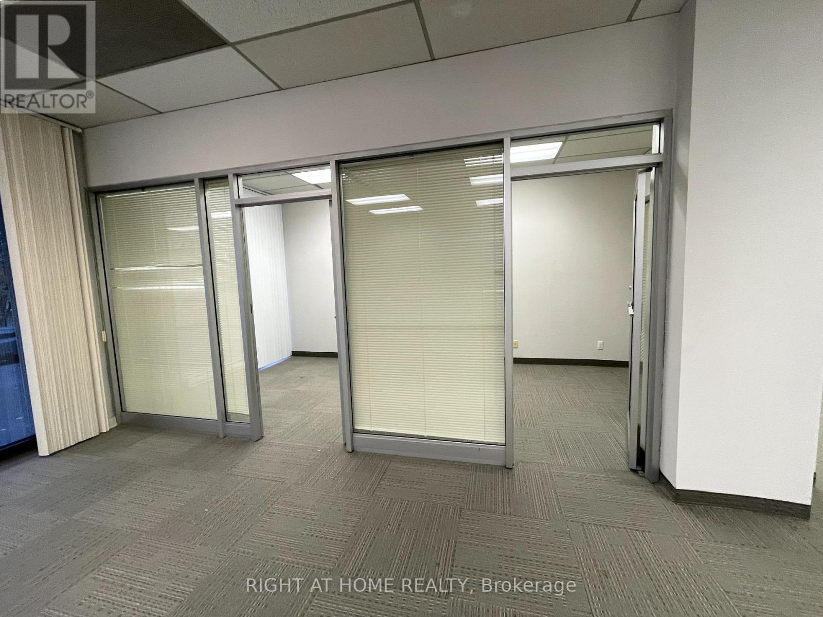 116 - 50 Richmond Street E, Oshawa, Ontario  L1G 7C7 - Photo 14 - E12141562