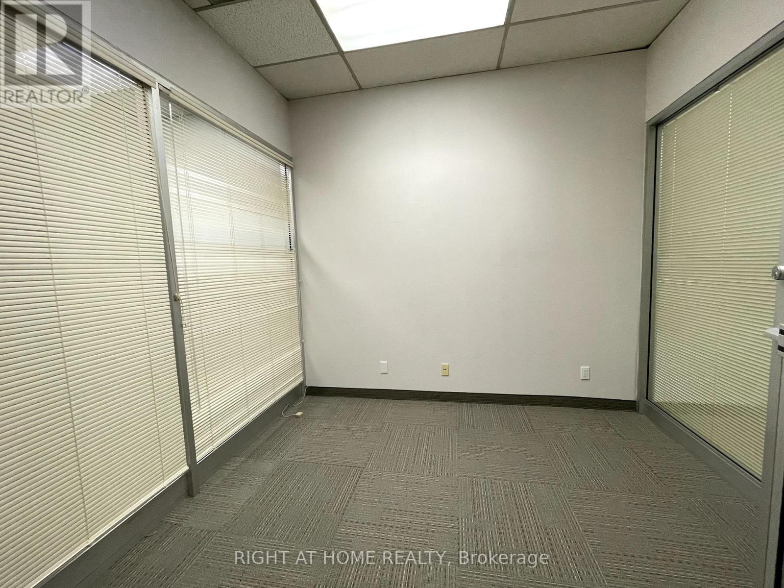 116 - 50 Richmond Street E, Oshawa, Ontario  L1G 7C7 - Photo 16 - E12141562