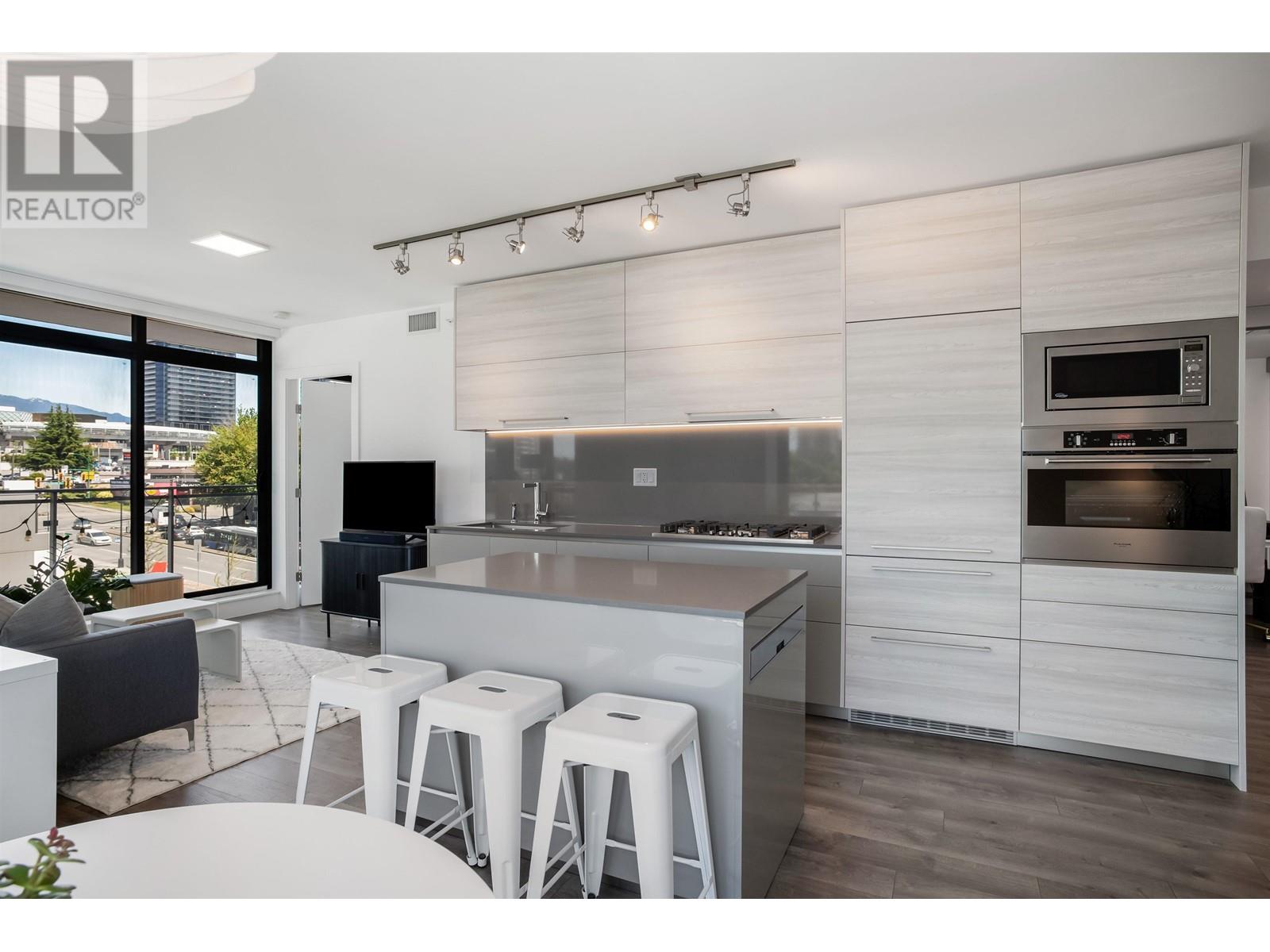 501 4488 Juneau Street, Burnaby, British Columbia  V5C 0M4 - Photo 6 - R3001239